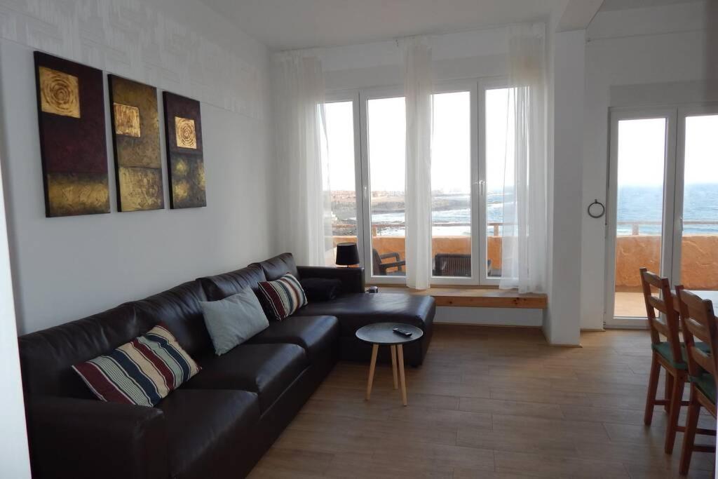 Big, Large Cozy Apartment With Sea View Ask For Additional Bedroom As An Extra Option Telde Luaran gambar